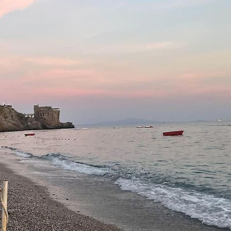 Appartamento 10 M Dal Mare Casa Da Zia Lena Maiori Luaran gambar