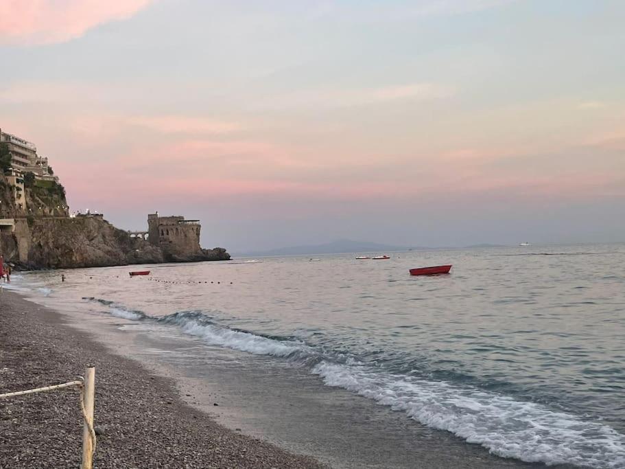 Appartamento 10 M Dal Mare Casa Da Zia Lena Maiori Luaran gambar
