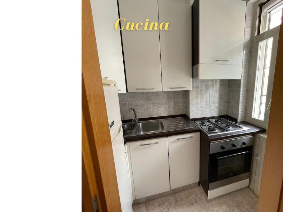Appartamento 10 M Dal Mare Casa Da Zia Lena Maiori Luaran gambar